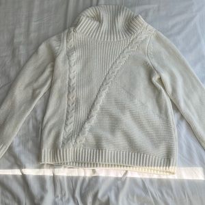 Soft white wide turtle neck